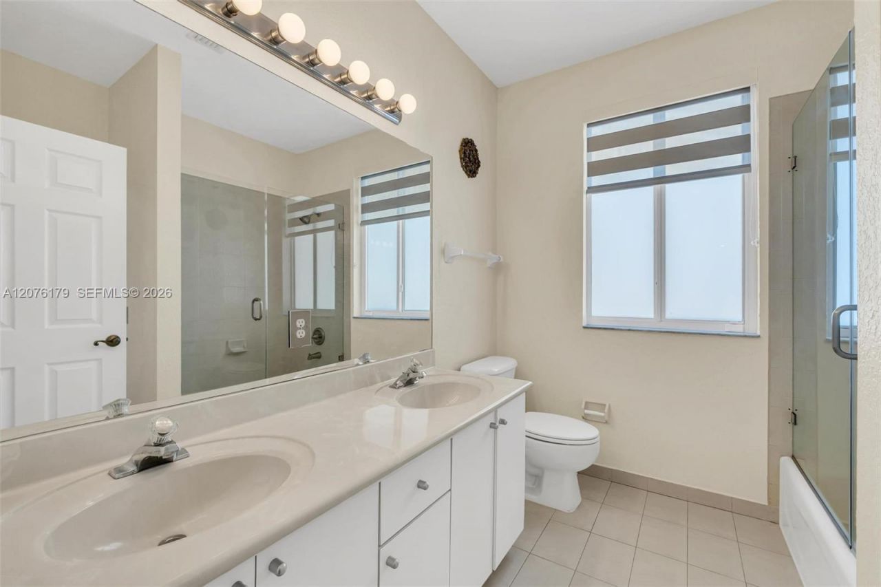 16237 SW 44th Ter , Miami, FL 33185 Photo