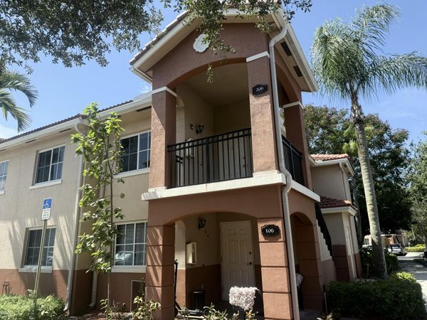 3505 Briar Bay Boulevard, Unit Apt 206, West Palm Beach, FL 33411