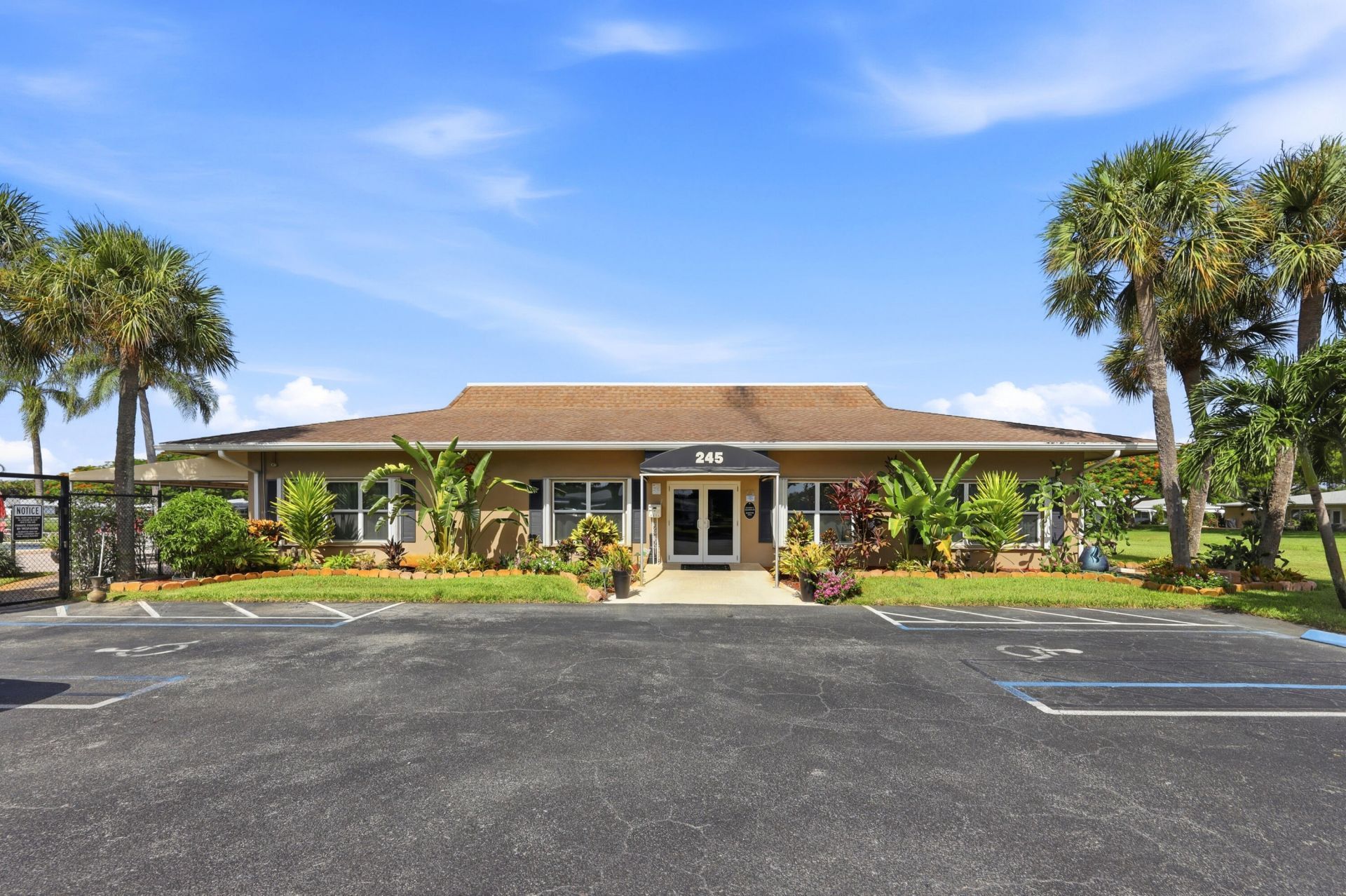 415 High Point Boulevard, Unit B, Delray Beach, FL 33445 Photo