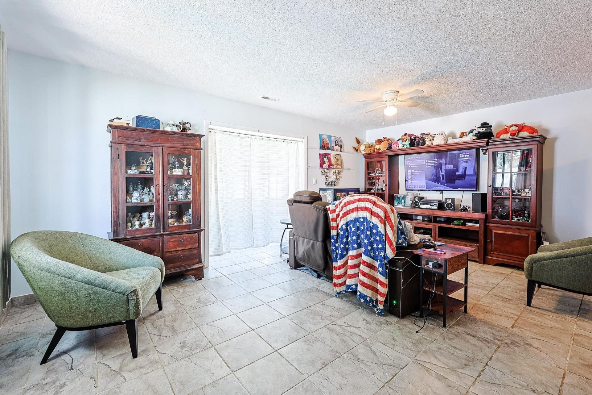 1311 Turkey Ridge Dr. Photo 4