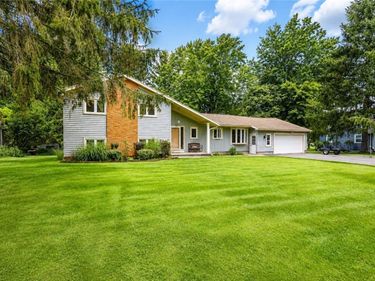 105 Merryhill Drive, Rochester, NY 14625