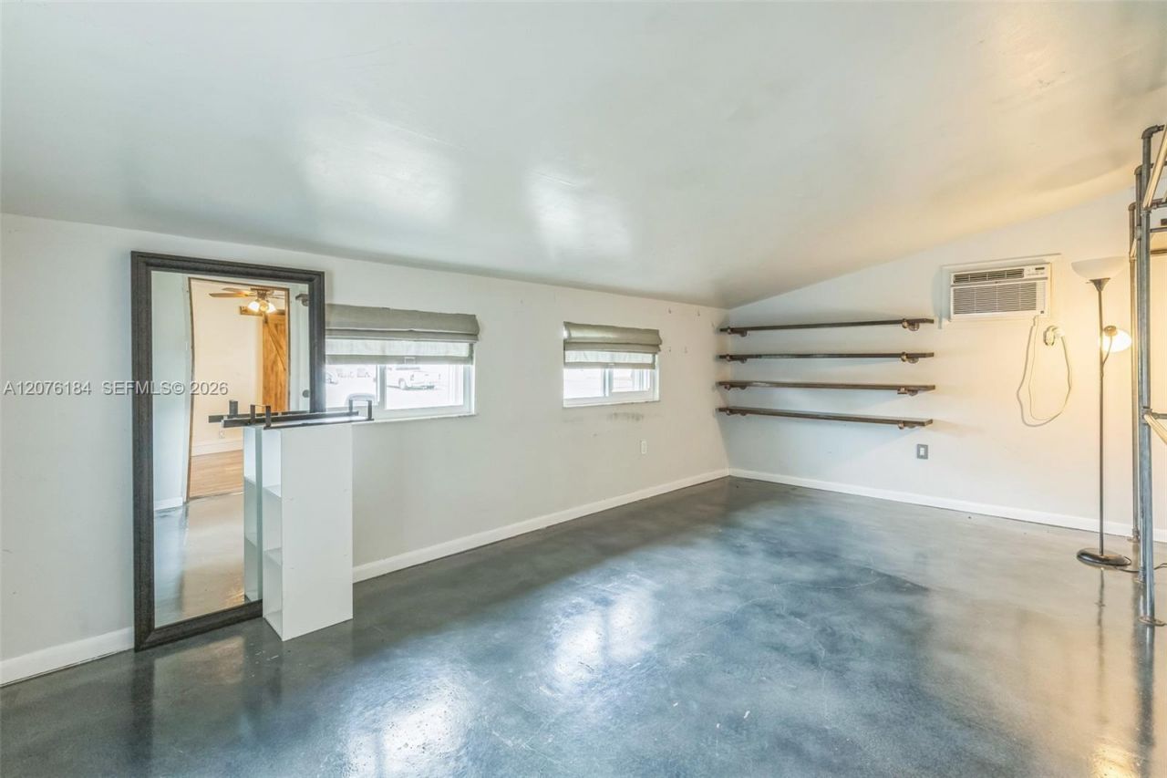 6931 SW 2nd St , Pembroke Pines, FL 33023 Photo