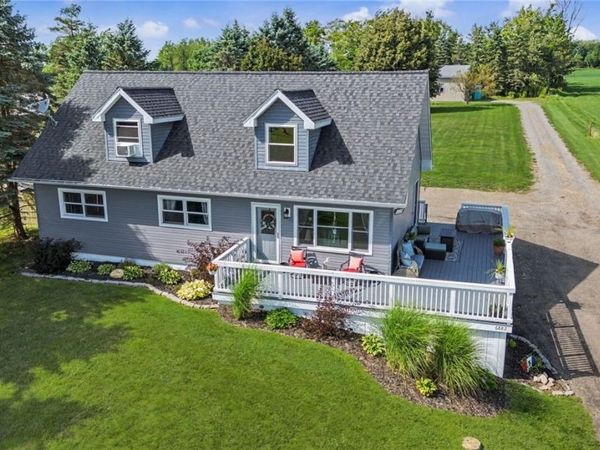 6882 Genesee Road , Springville, NY 14141