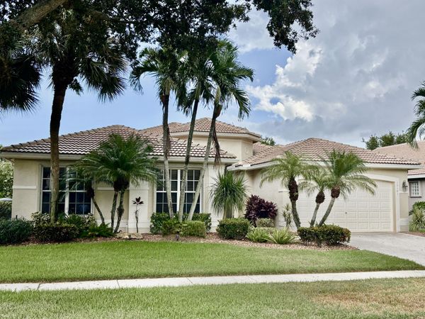 13101 Alhambra Lake Circle, Delray Beach, FL 33446