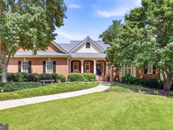 4611 Chartwell Chase Court, Flowery Branch, GA 30542