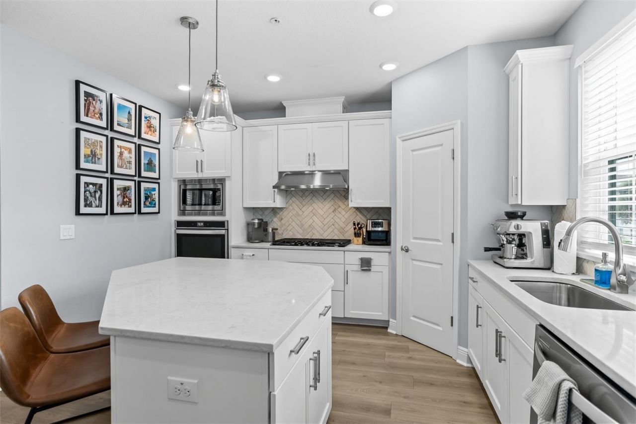 412 S Albany Avenue , Unit 3, Tampa, FL 33606 Photo