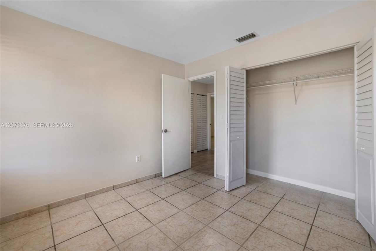 10212 NW 129th St , Hialeah Gardens, FL 33018 Photo