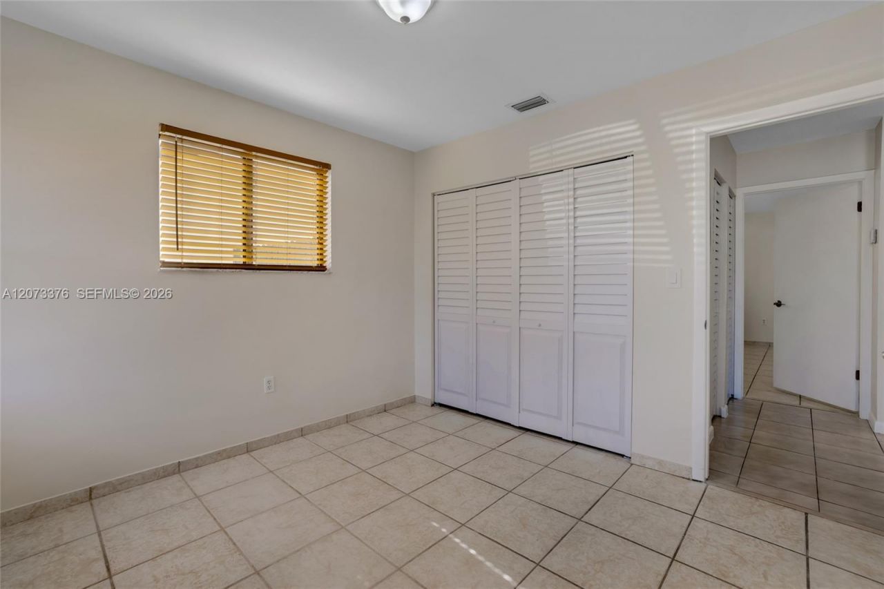 10212 NW 129th St , Hialeah Gardens, FL 33018 Photo
