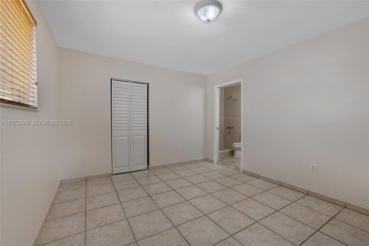 10212 NW 129th St , Hialeah Gardens, FL 33018 Photo