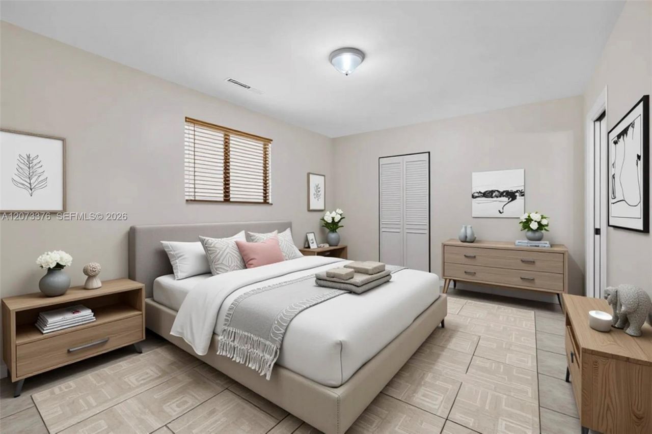 10212 NW 129th St , Hialeah Gardens, FL 33018 Photo