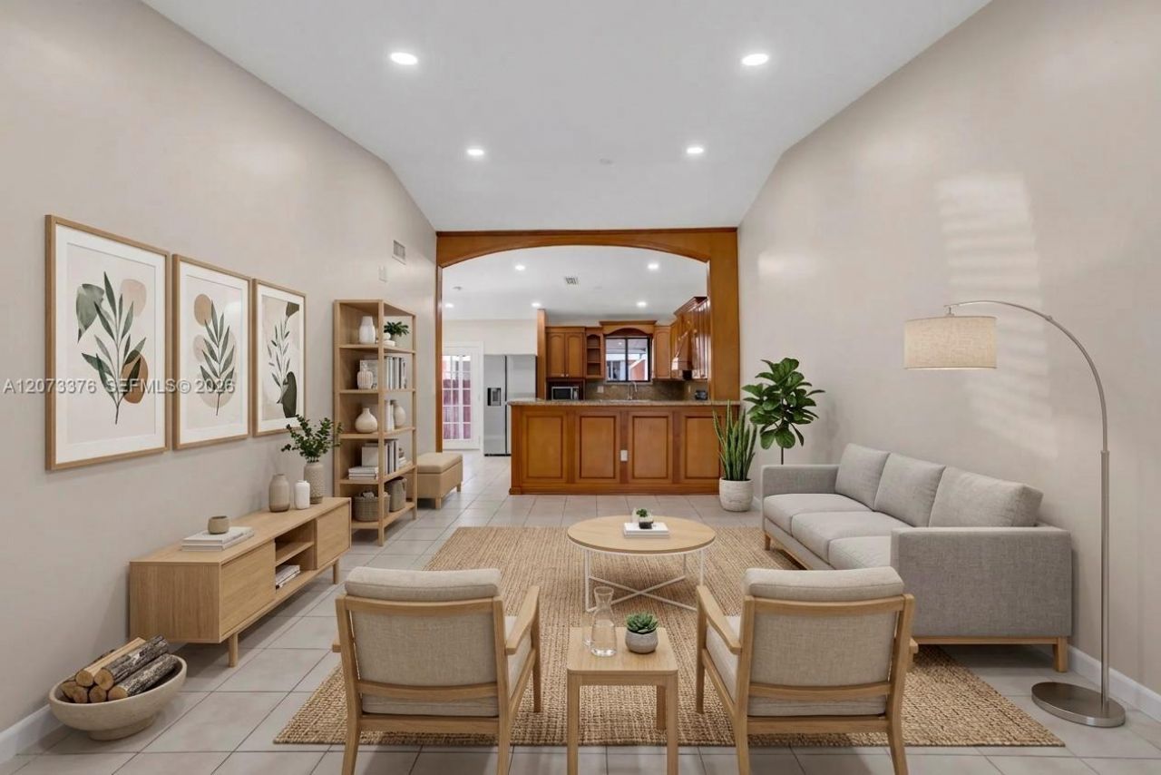 10212 NW 129th St , Hialeah Gardens, FL 33018 Photo