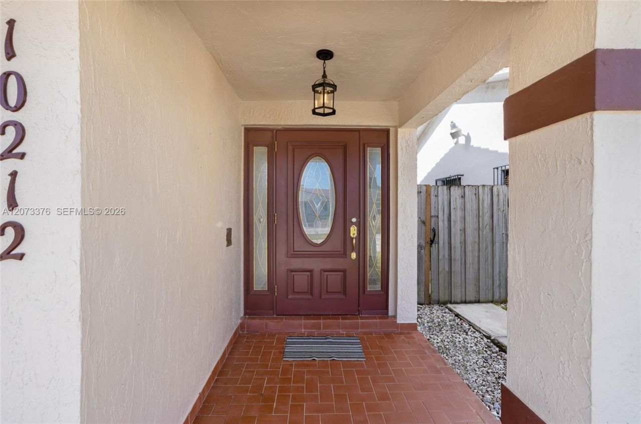 10212 NW 129th St , Hialeah Gardens, FL 33018 Photo