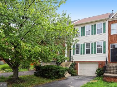 20913 SANDSTONE SQUARE , STERLING, VA 20165