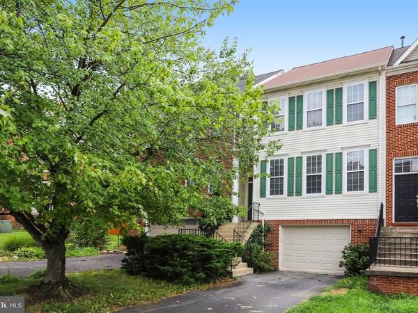 20913 SANDSTONE SQUARE , STERLING, VA 20165