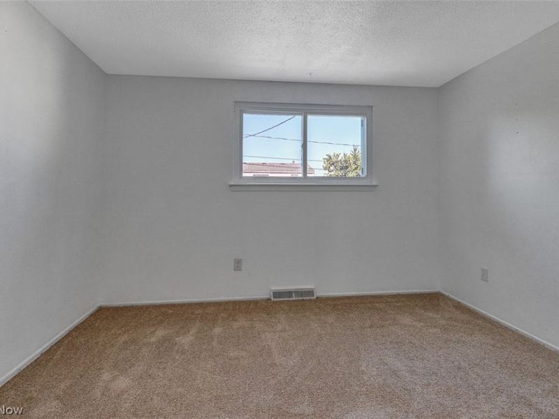 4610 Willow Avenue, Lorain, OH 44055 Photo 12
