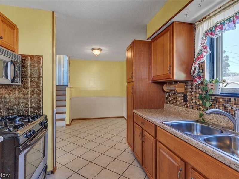 4610 Willow Avenue, Lorain, OH 44055 Photo 7