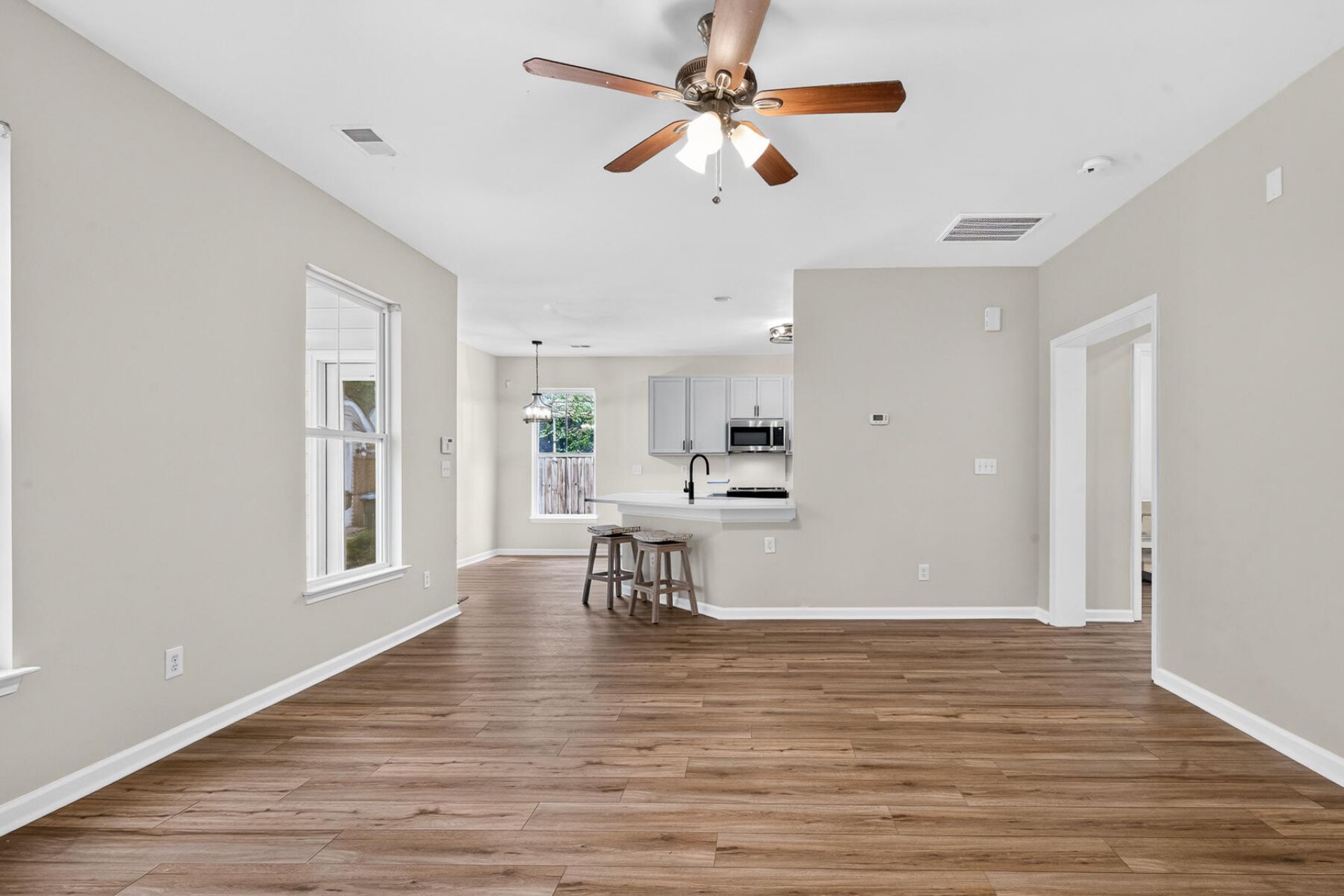 514 Delafield Drive Photo 23