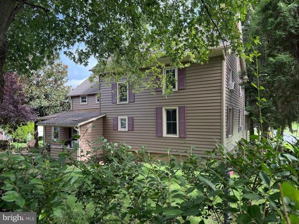381 OLD LIMESTONE ROAD, PARKESBURG, PA 19365