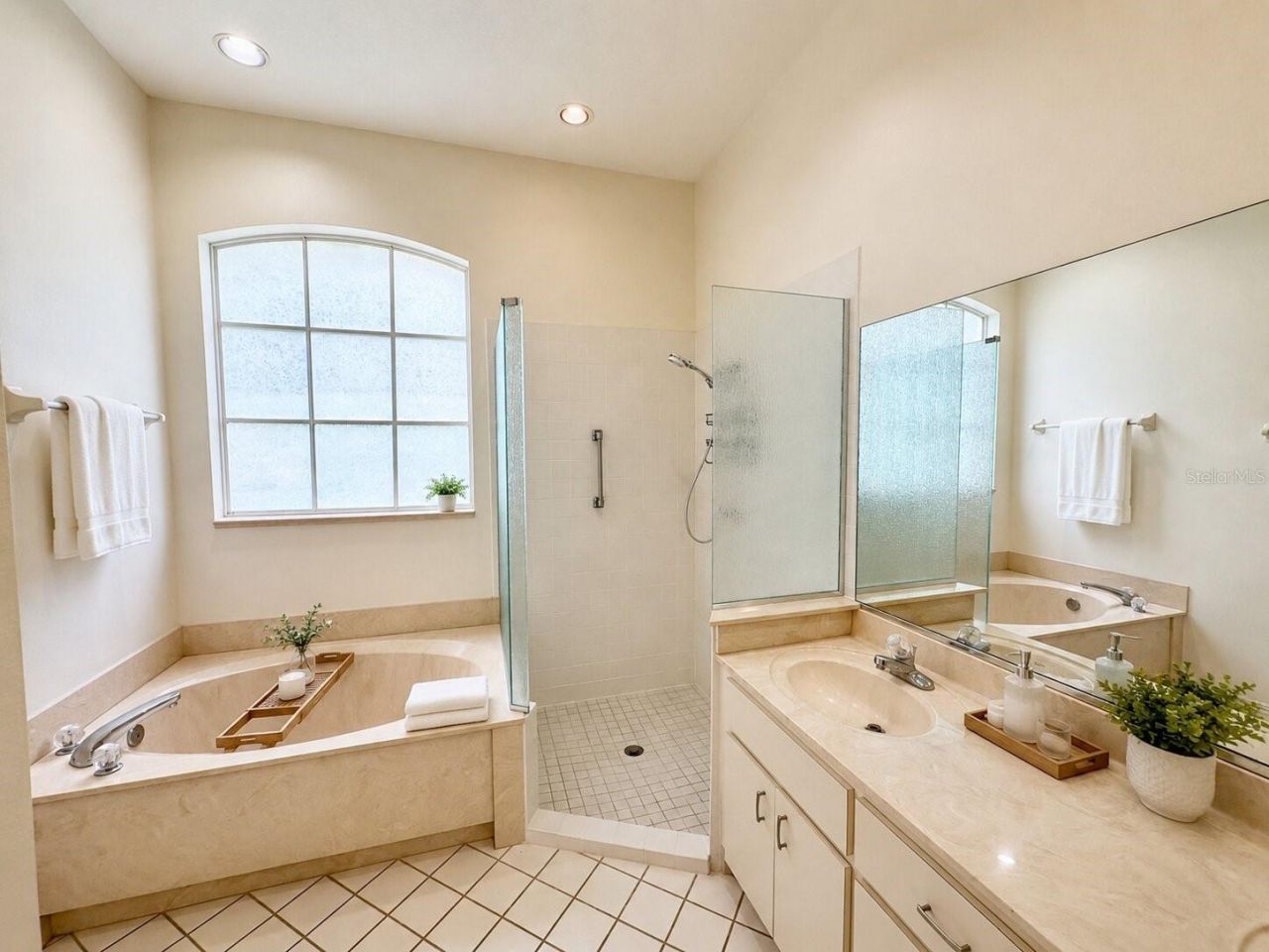 39905 Bayview Drive, Lady Lake, FL 32159 Photo