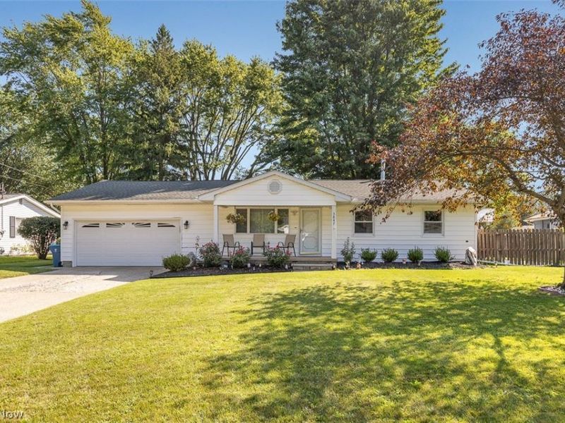 5847 Clement Drive, Lorain, OH 44053 Photo 2