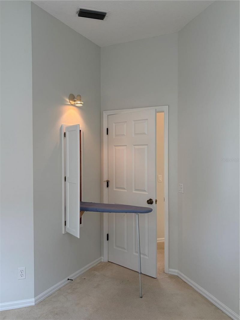 880 Chalmers Drive, Unit 880, Venice, FL 34293 Photo