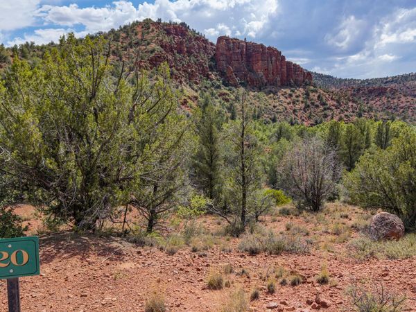 255 CROSS CREEK Circle, Unit 20, Sedona, AZ 86336