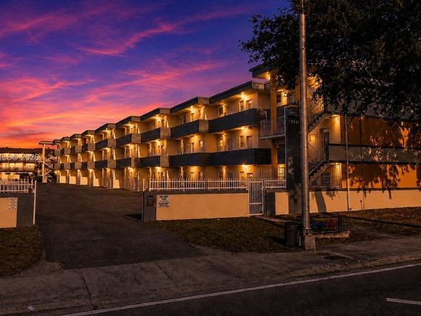 13215 NE 6th Ave , Unit 106, North Miami, FL 33161