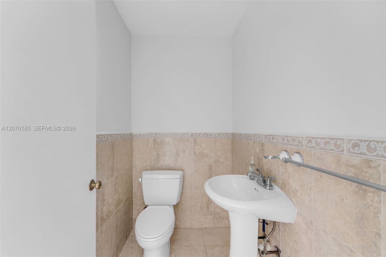9835 SW 56th St , Miami, FL 33165 Photo