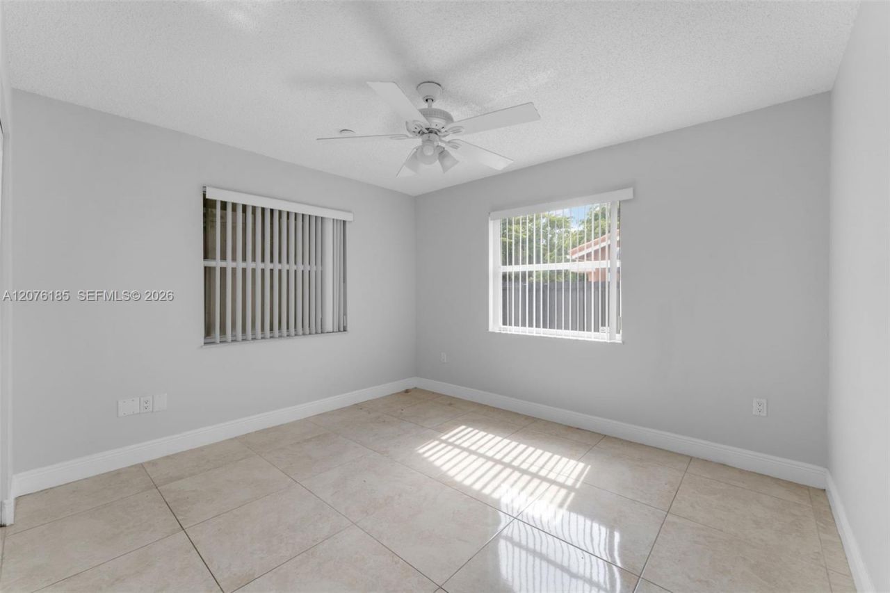 9835 SW 56th St , Miami, FL 33165 Photo