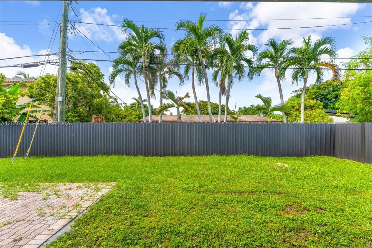9835 SW 56th St , Miami, FL 33165 Photo