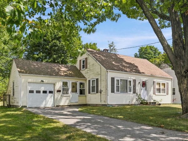 13 Fairfield Drive, Hampton, NH 03842