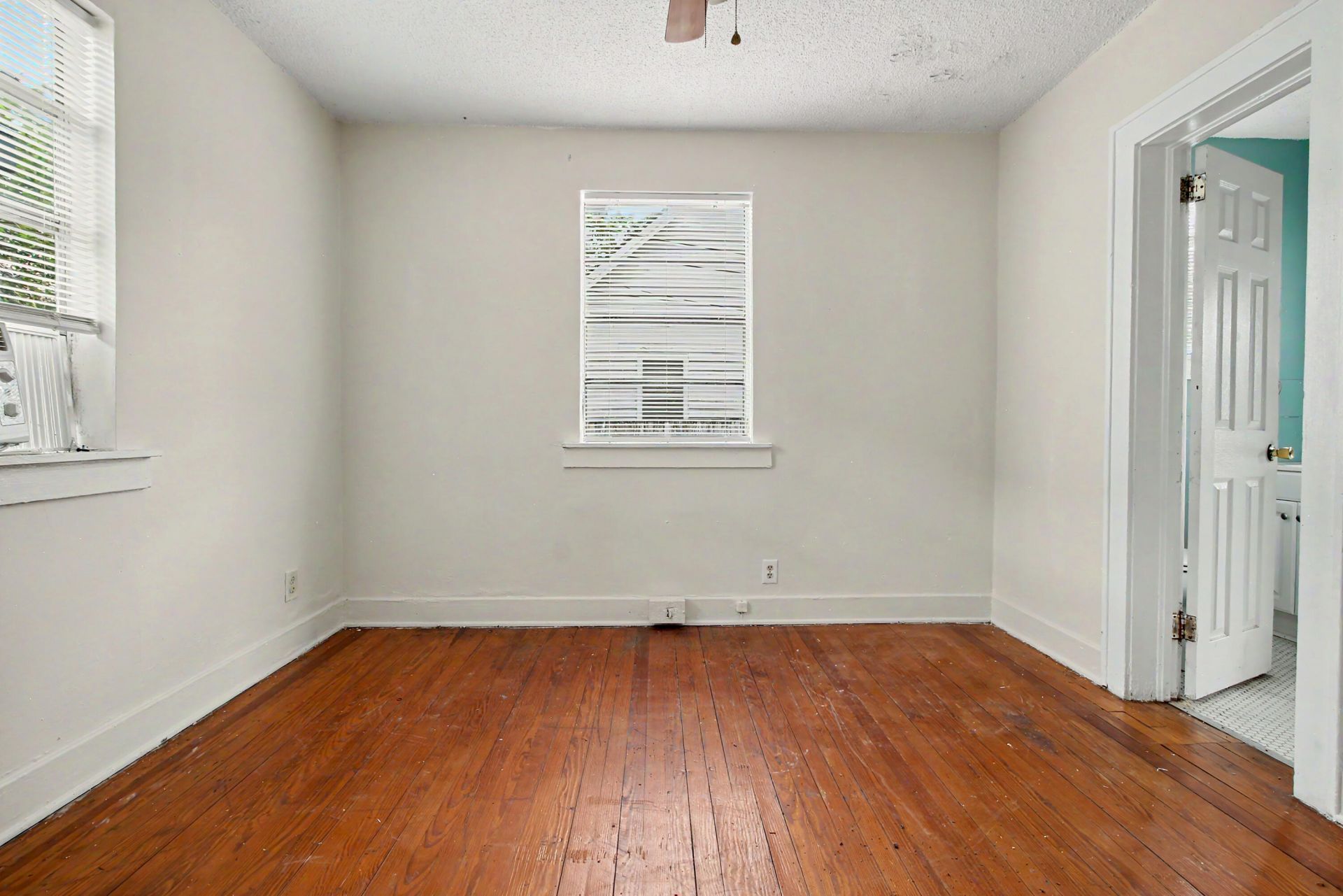 3545 Admiral Drive Photo 23