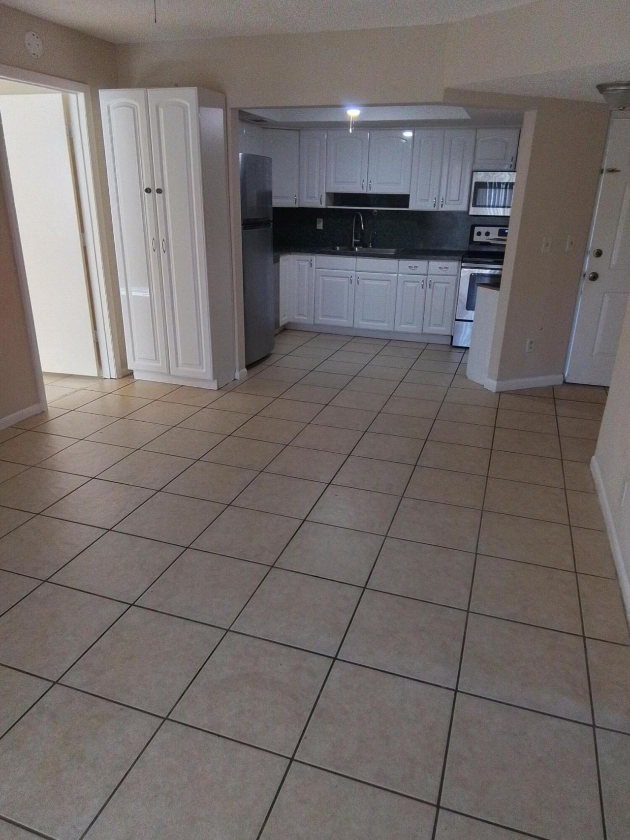 1535 SE Royal Green Circle, Unit D102, Port Saint Lucie, FL 34952 Photo