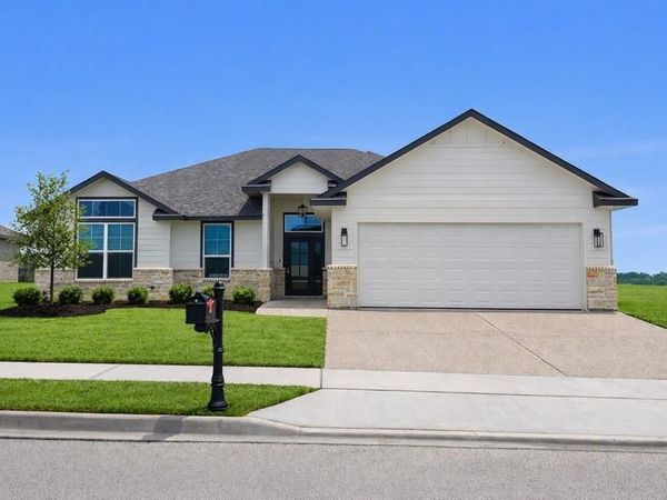 395 Frederick Drive, Robinson, TX 76706