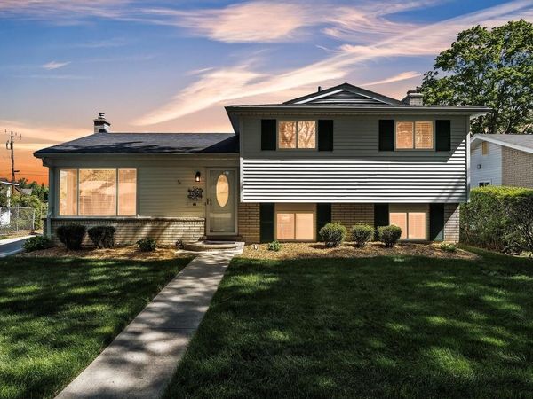35968 Jamison Street, Livonia, MI 48154