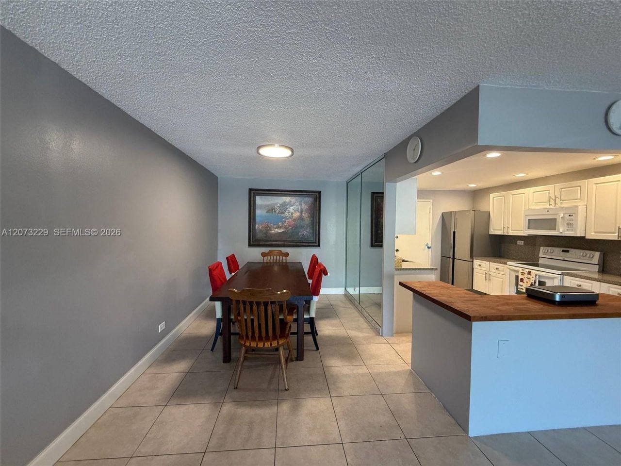800 NE 195th St, Unit 211, Miami, FL 33179 Photo