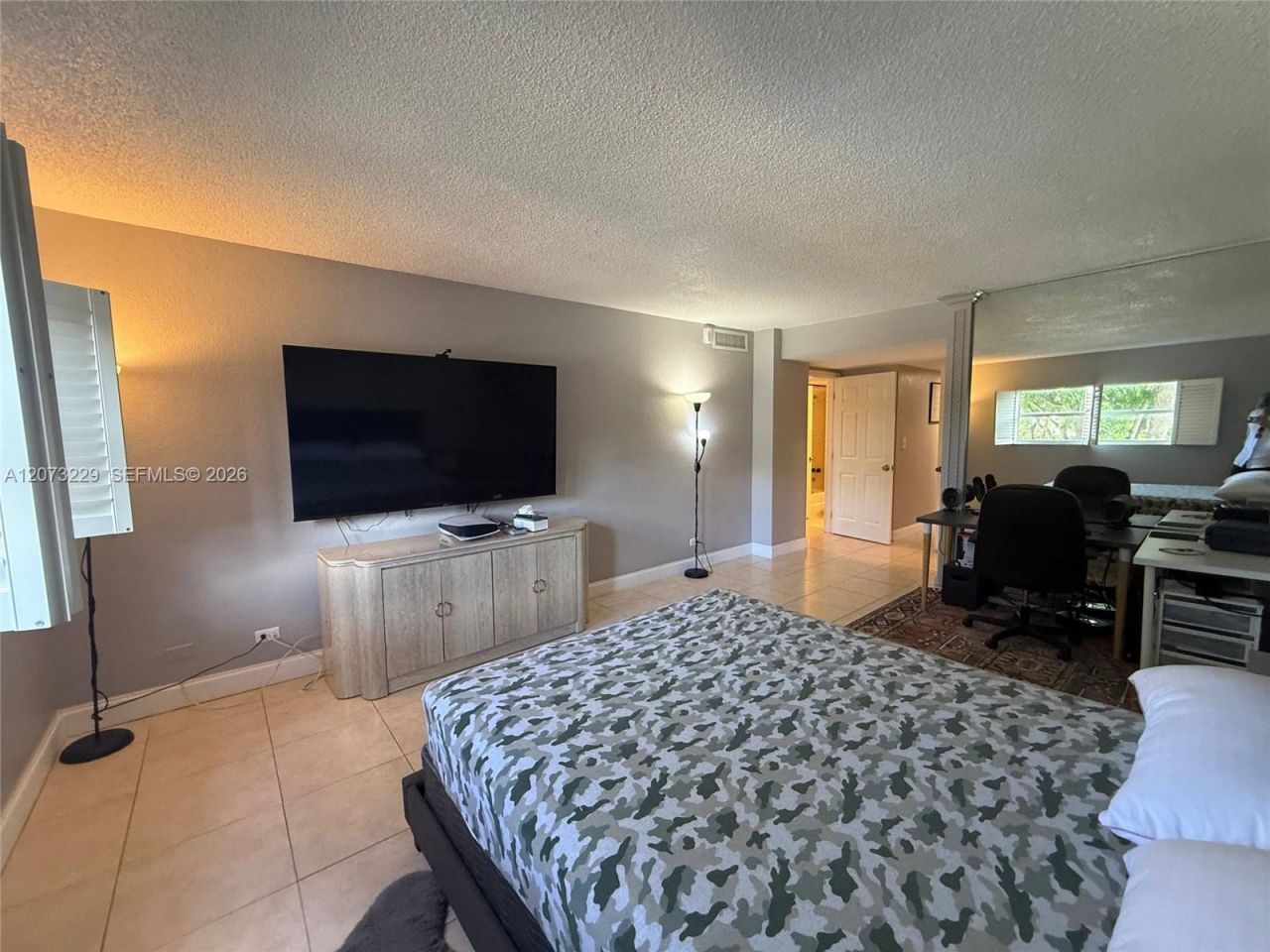 800 NE 195th St, Unit 211, Miami, FL 33179 Photo