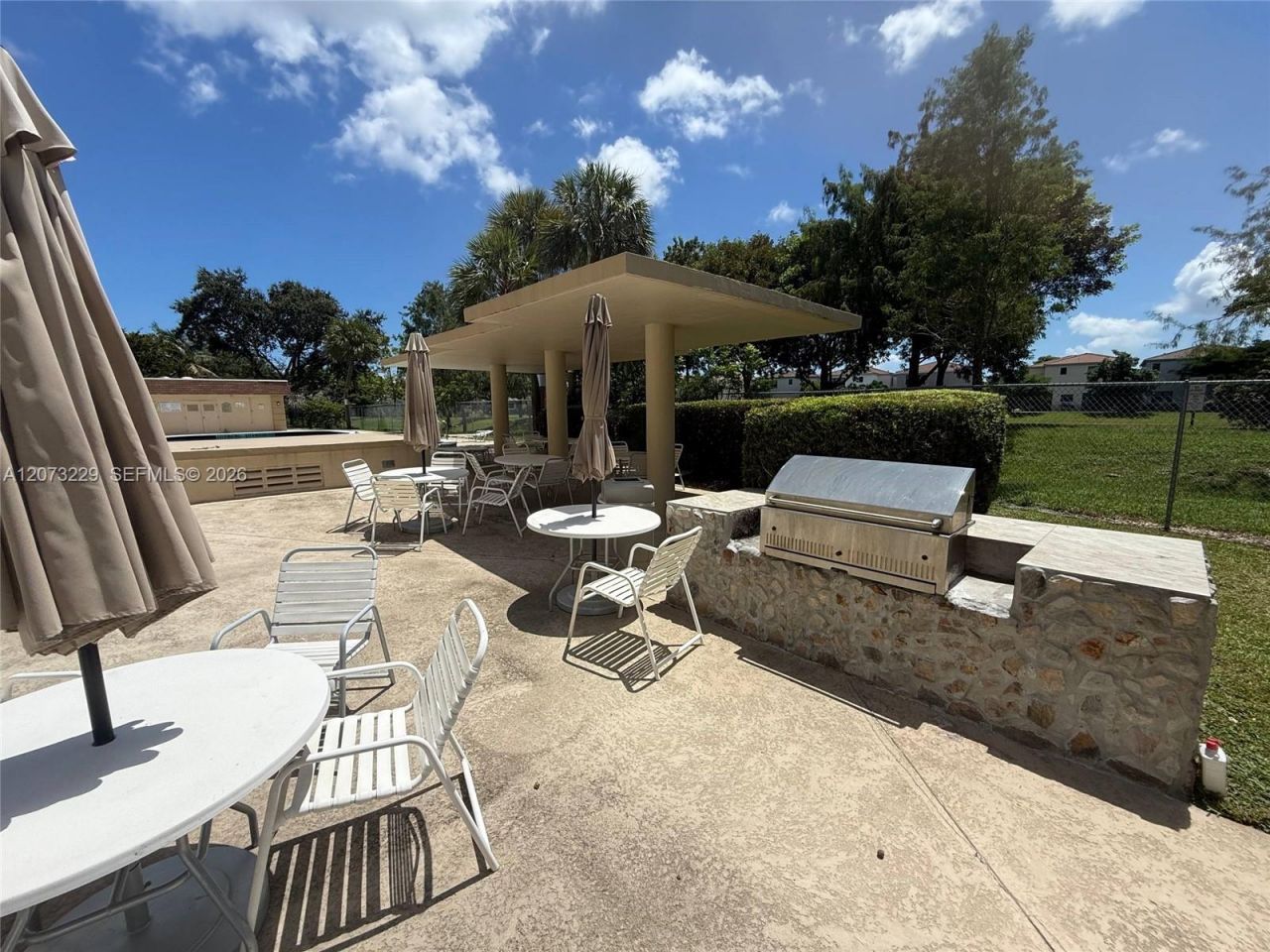 800 NE 195th St, Unit 211, Miami, FL 33179 Photo