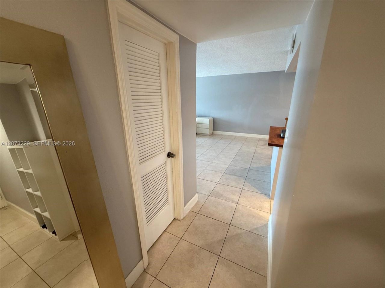 800 NE 195th St, Unit 211, Miami, FL 33179 Photo