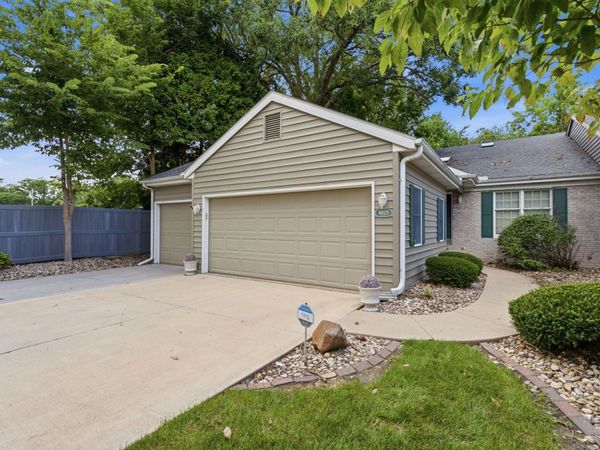 4025 36th Ave CT Avenue , Moline, IL 61265
