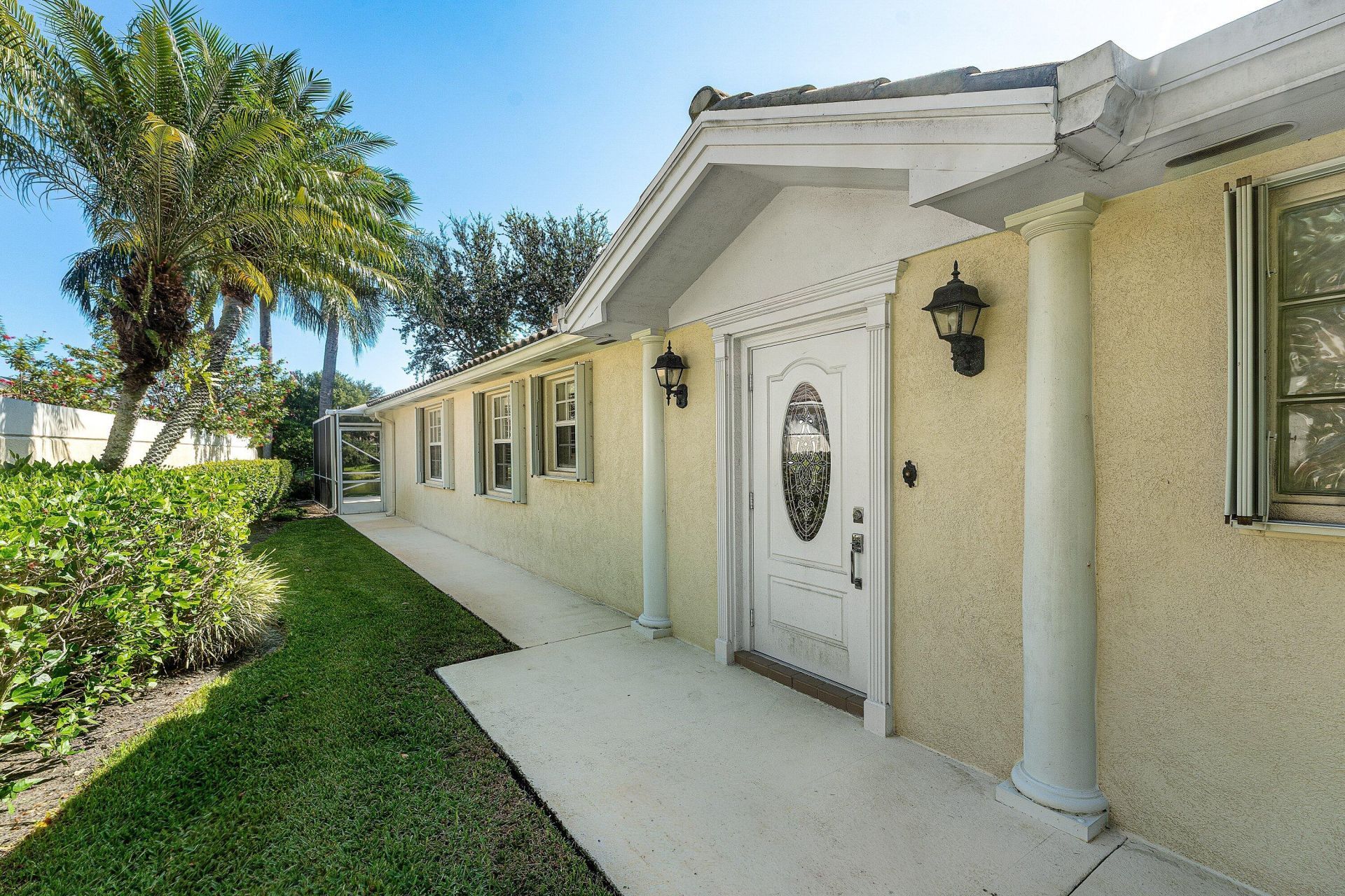 693 Hudson Bay Drive, Palm Beach Gardens, FL 33410 Photo