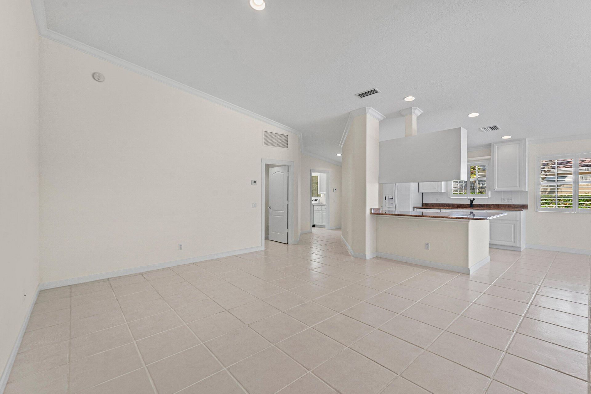 693 Hudson Bay Drive, Palm Beach Gardens, FL 33410 Photo