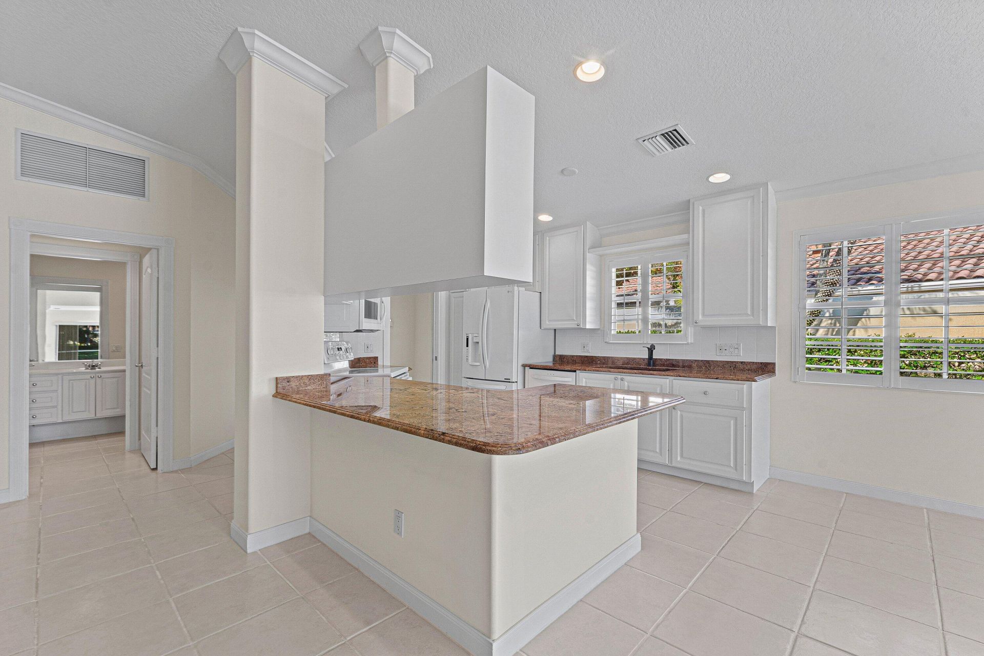 693 Hudson Bay Drive, Palm Beach Gardens, FL 33410 Photo