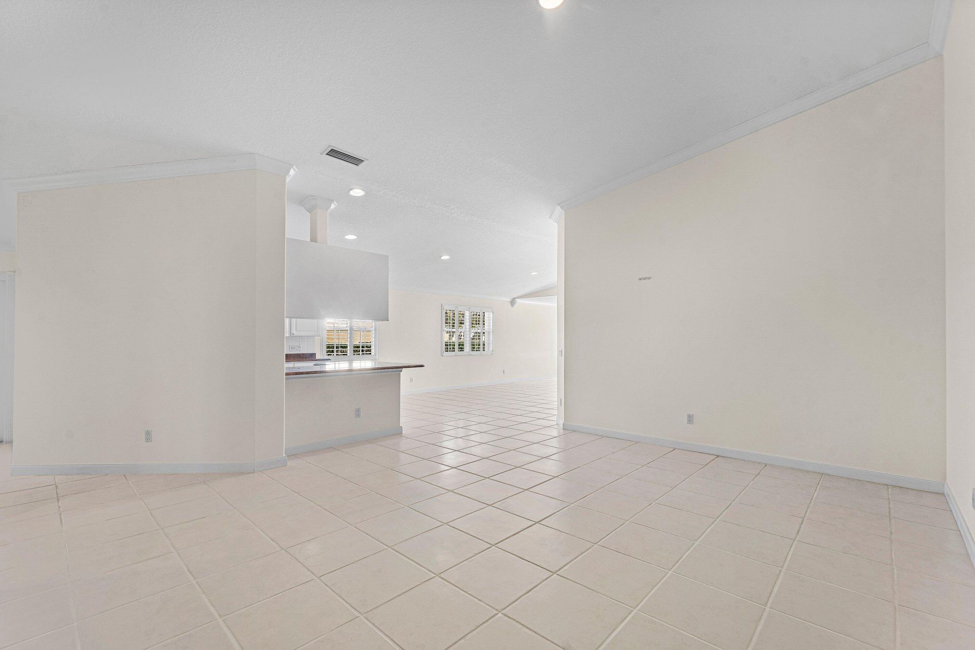 693 Hudson Bay Drive, Palm Beach Gardens, FL 33410 Photo
