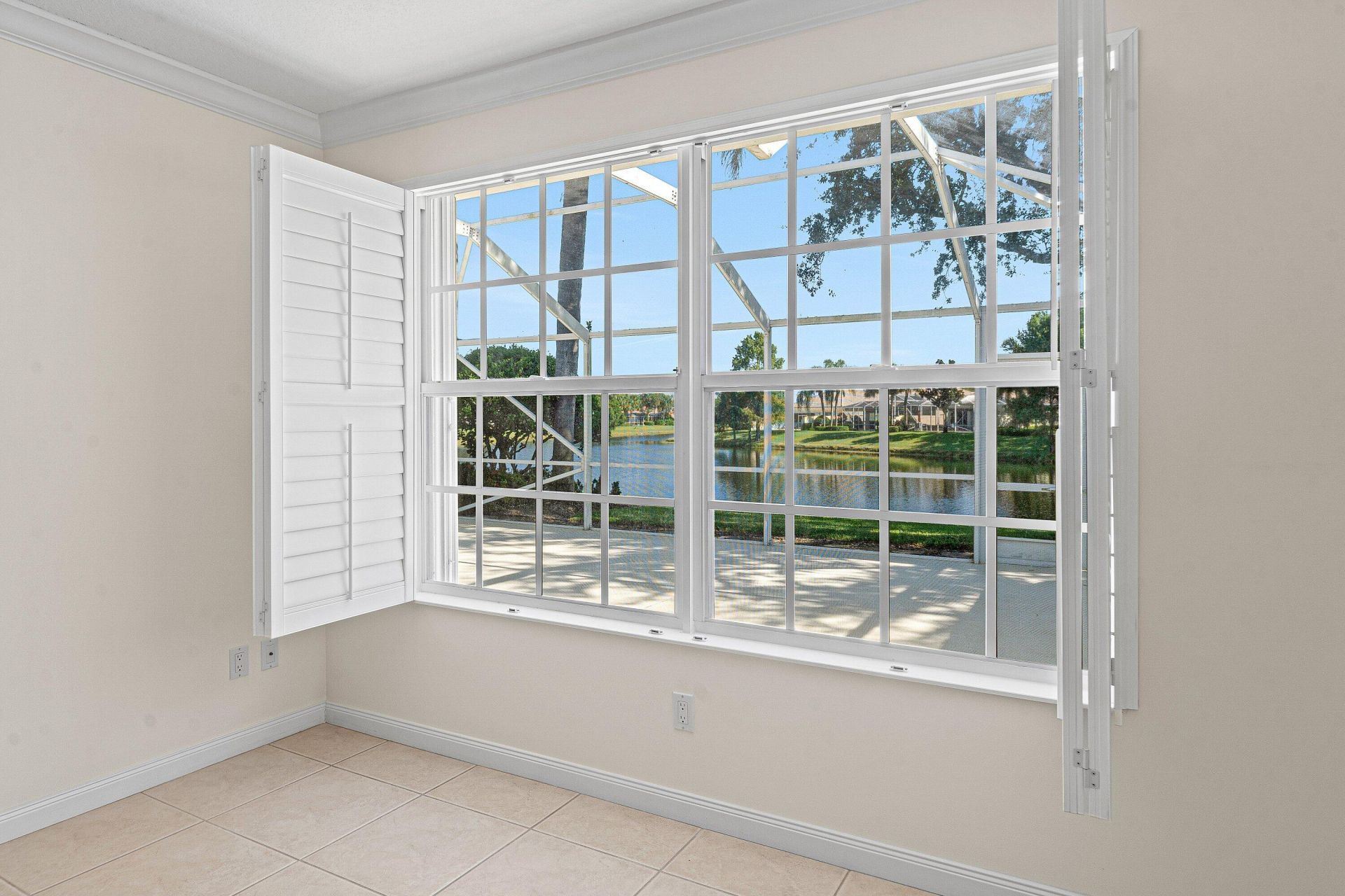 693 Hudson Bay Drive, Palm Beach Gardens, FL 33410 Photo