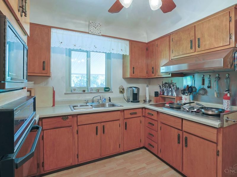 4498 Day Road, Colerain Township, OH 45252 Photo 11