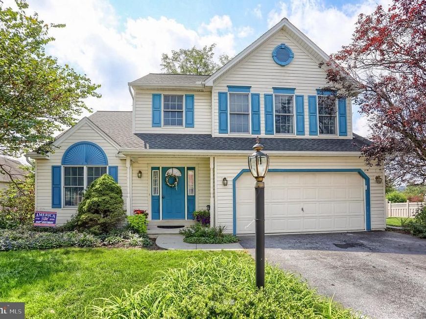 202 Fox Grove Place, Hummelstown, PA 17036 Main Photo