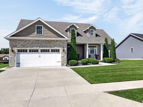 123 Mayflower Drive, Terre Haute, IN 47803