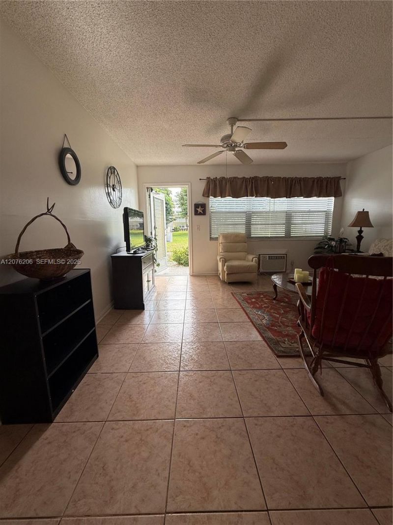 272 Camden L, Unit 272, West Palm Beach, FL 33417 Photo