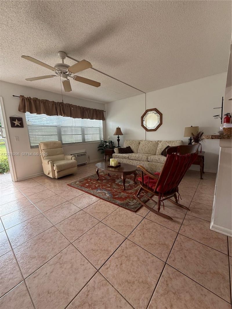272 Camden L, Unit 272, West Palm Beach, FL 33417 Photo